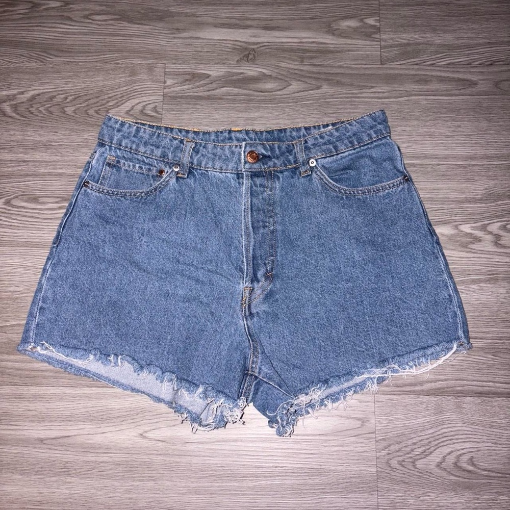H&M Dark Denim Shorts Size 8